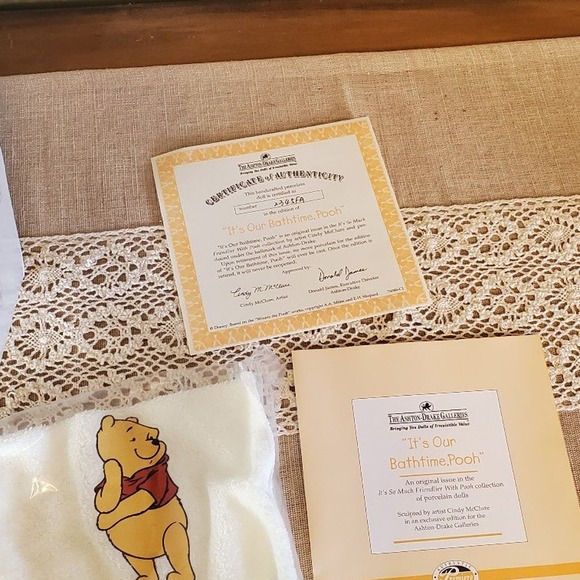 Ashton Drake Galleries doll - "It's our Bathtime, Pooh" #2345FA - Picture 6 of 8